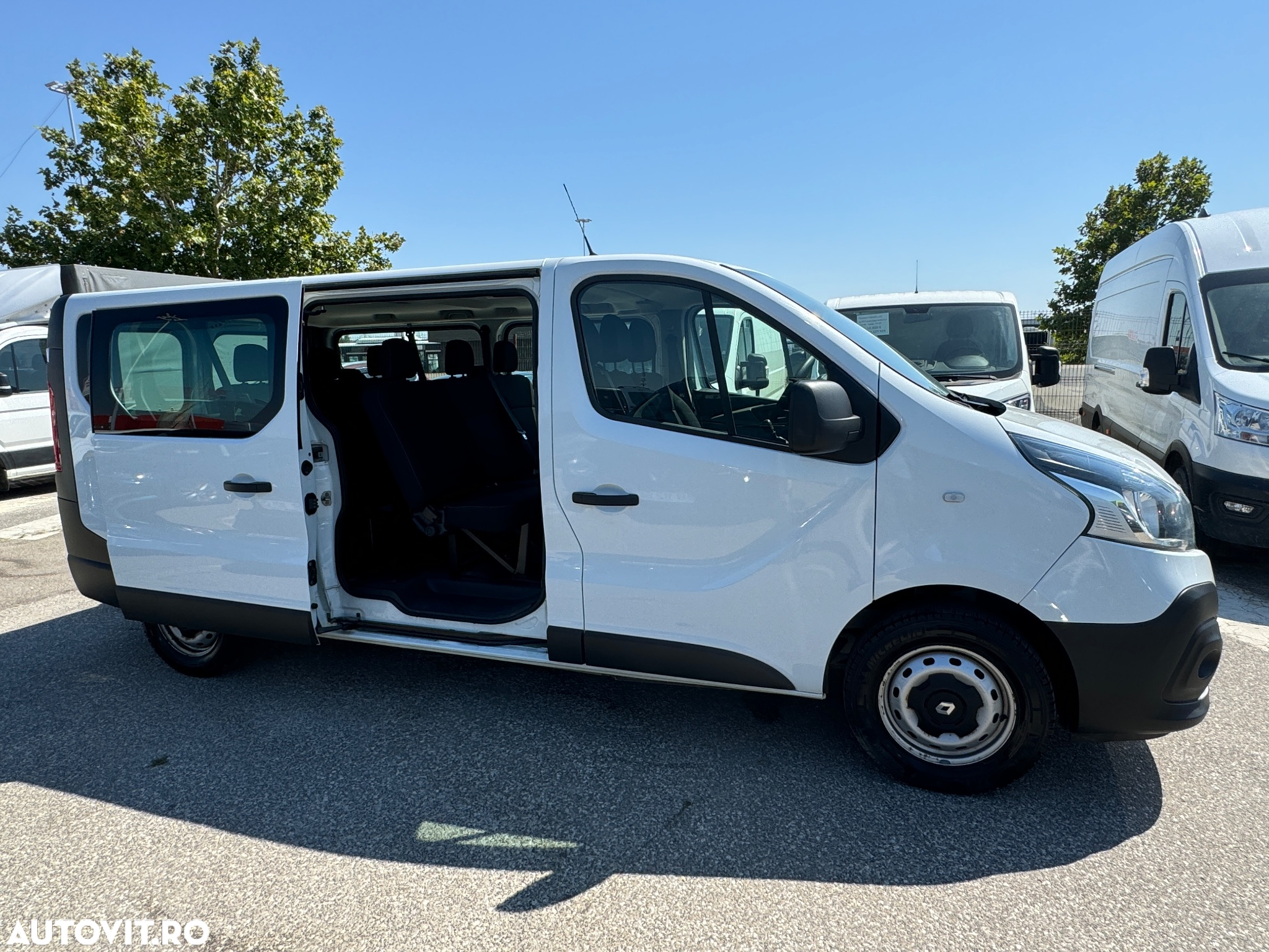 Renault Trafic - 18