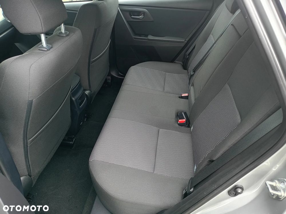 Toyota Auris 1.6 Edition - 6