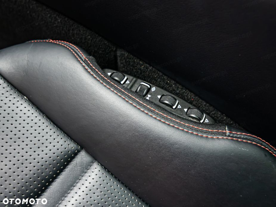 Mercedes-Benz CLS 350 d 4-Matic - 12
