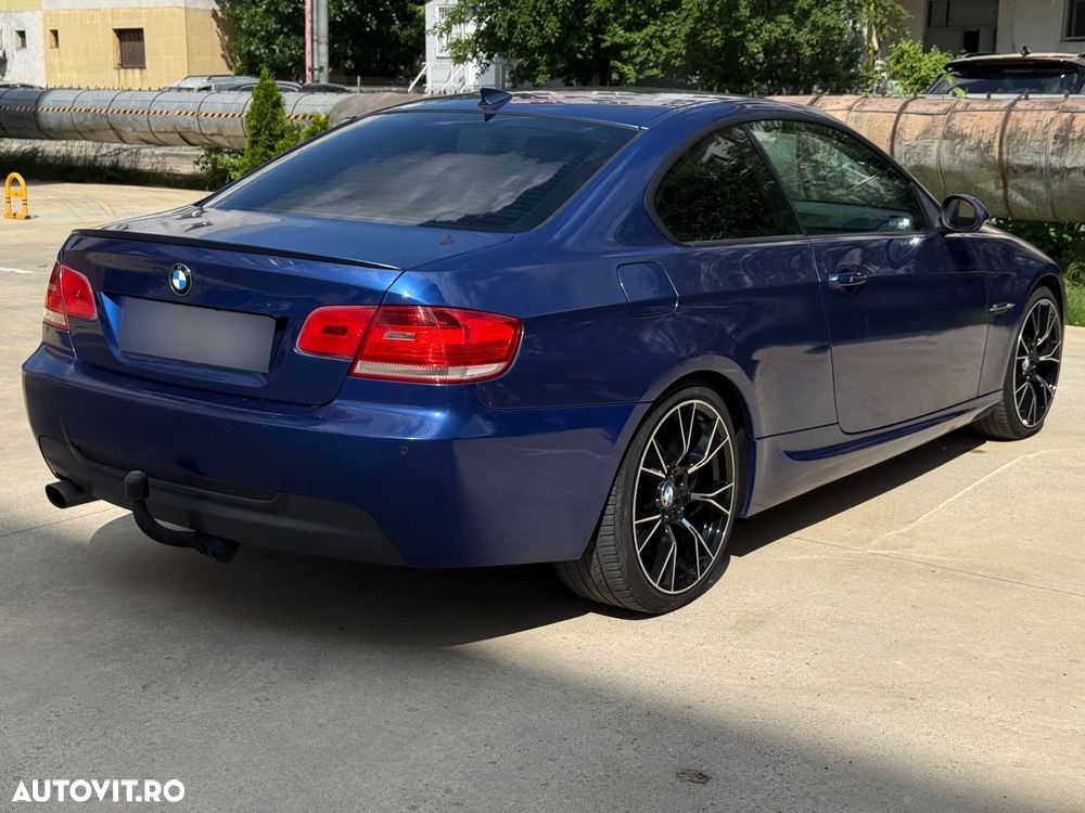 BMW Seria 3 320d - 8