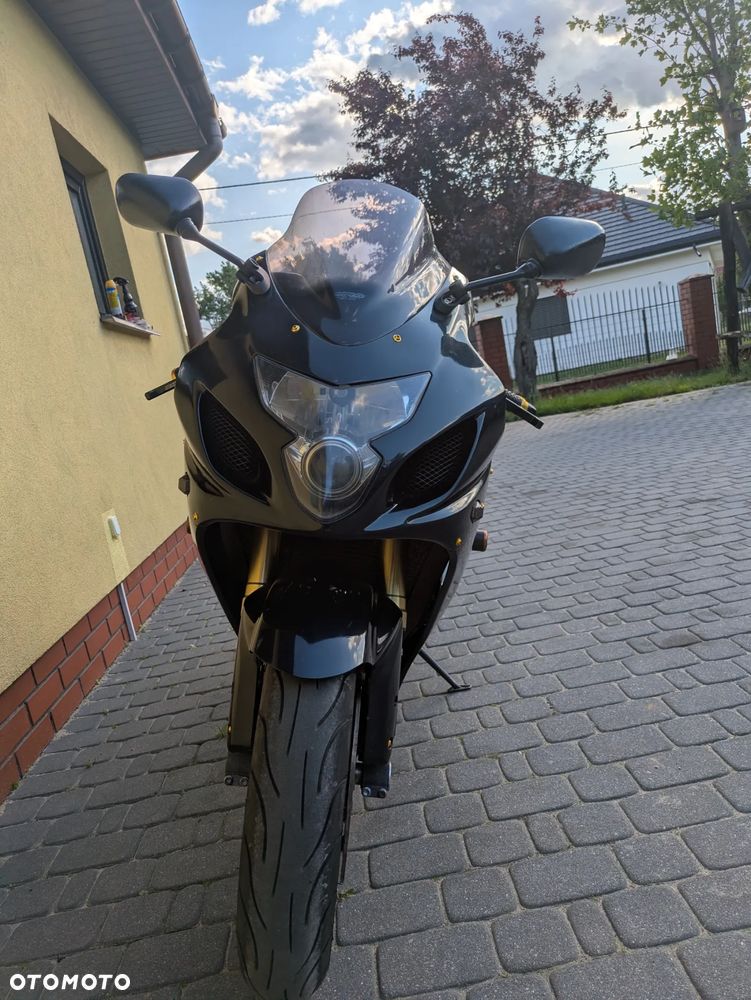 Suzuki GSX-R - 7