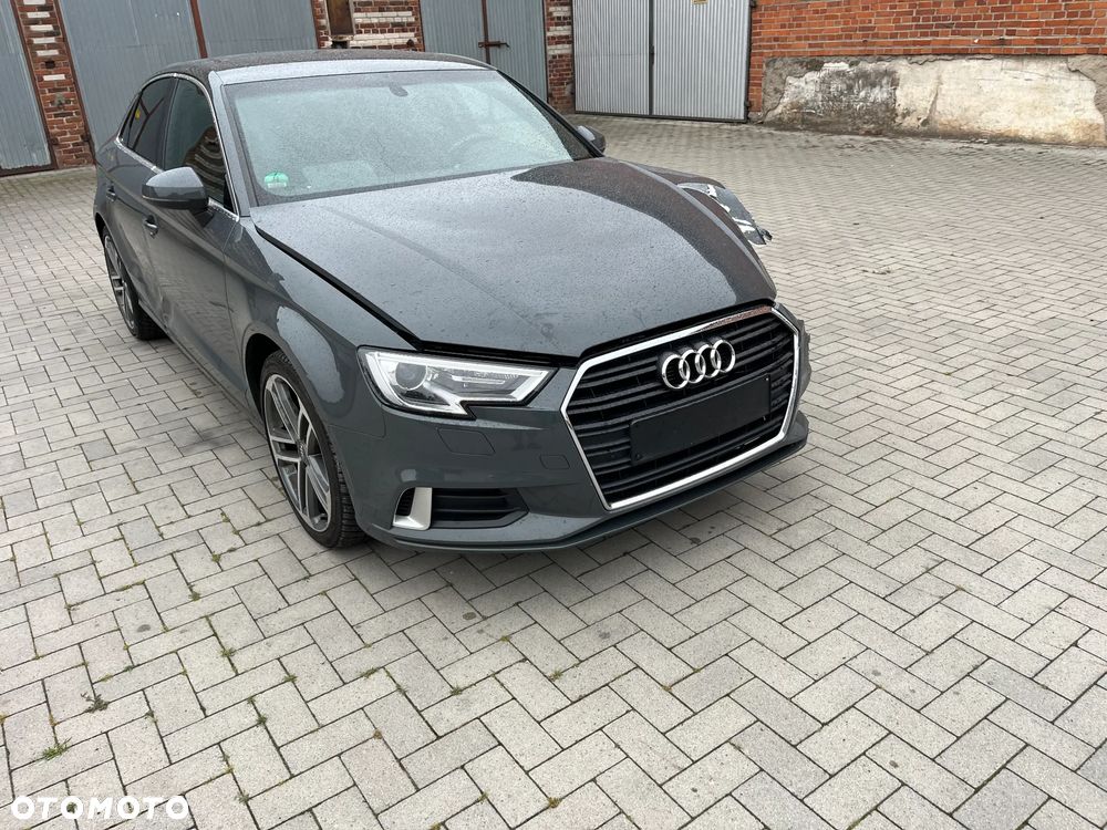 Audi A3 Sportback - 1