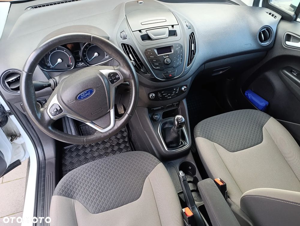 Ford Tourneo Courier 1.5 TDCi Titanium - 16