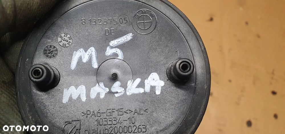 Znaczek emblemat logo przód BMW M5 G30 F90 8132375 - 5