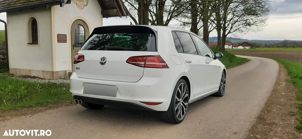 Volkswagen Golf 2.0 TDI DSG GTD - 32