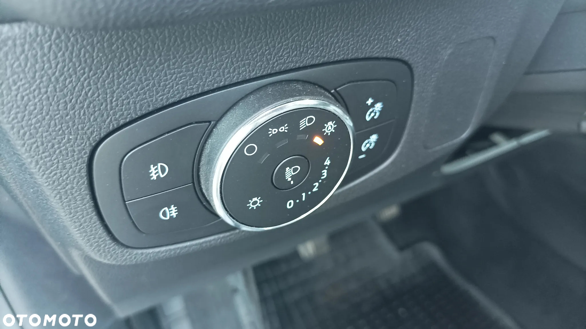 Ford Focus 1.0 EcoBoost Titanium - 17