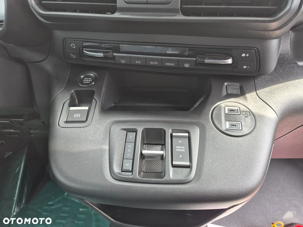 Citroën Berlingo Van Furgon XL LONG 1.5 130KM Automat MEGA RABAT !! OD RĘKI !! - 12