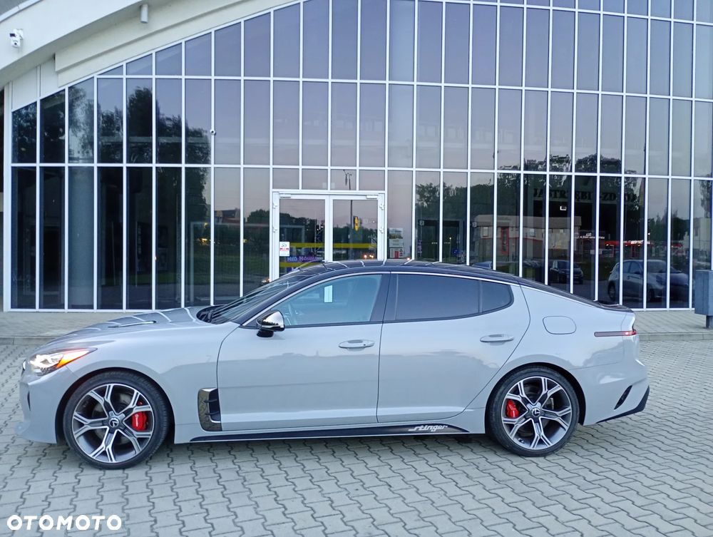 Kia Stinger - 6