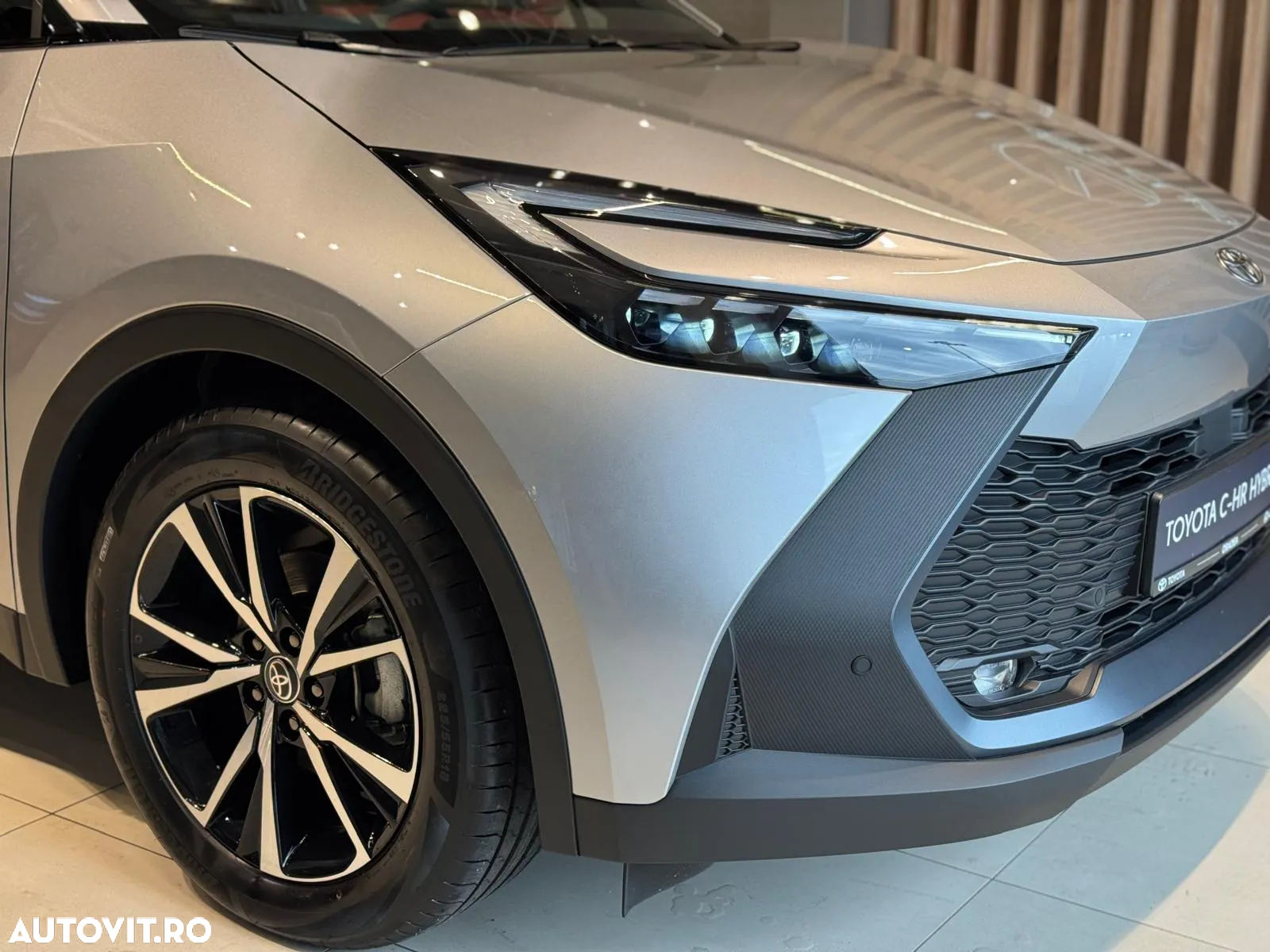 Toyota C-HR - 8