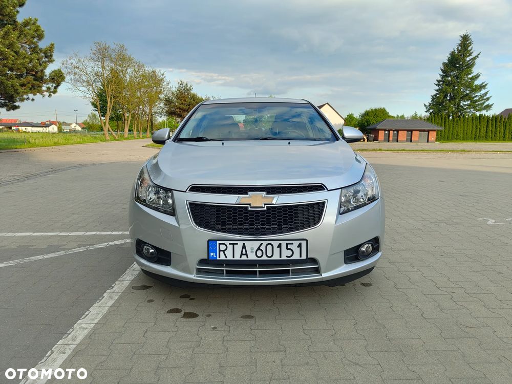 Chevrolet Cruze 1.8 LT - 10