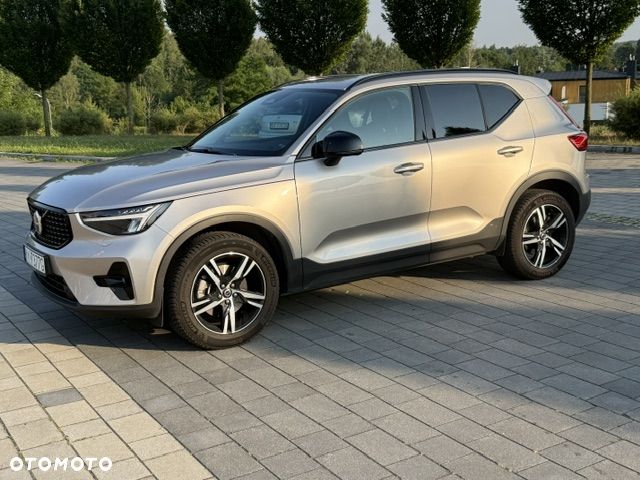 Volvo XC 40 B3 Plus Dark - 5