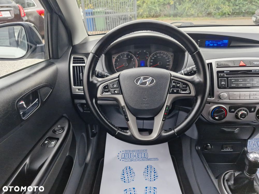 Hyundai i20 - 33