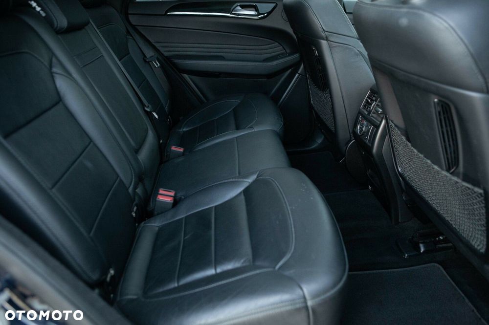 Mercedes-Benz GLE - 27