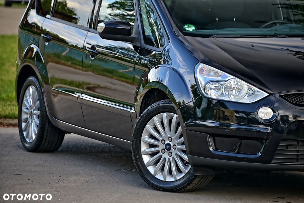 Ford S-Max - 15