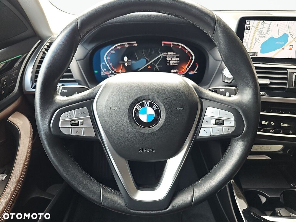 BMW X3 xDrive20d Luxury Line - 13
