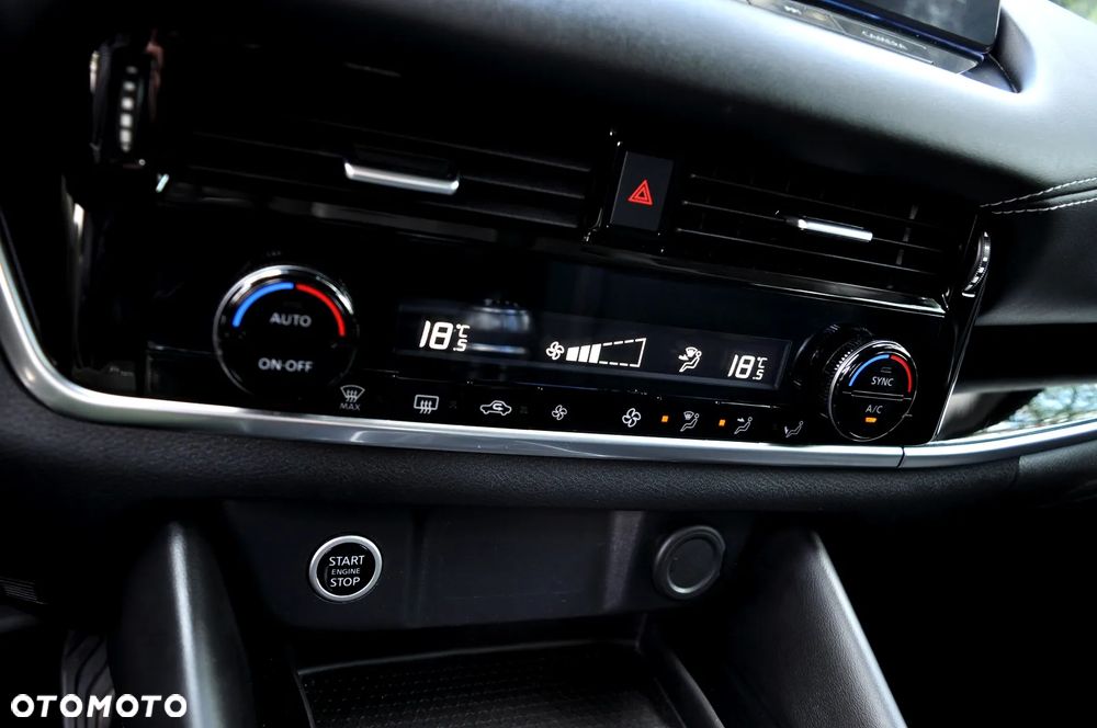 Nissan Qashqai 1.3 DIG-T MHEV N-Connecta - 28