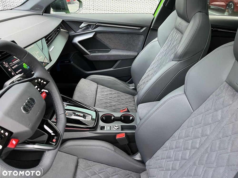 Audi RS3 Sportback - 17