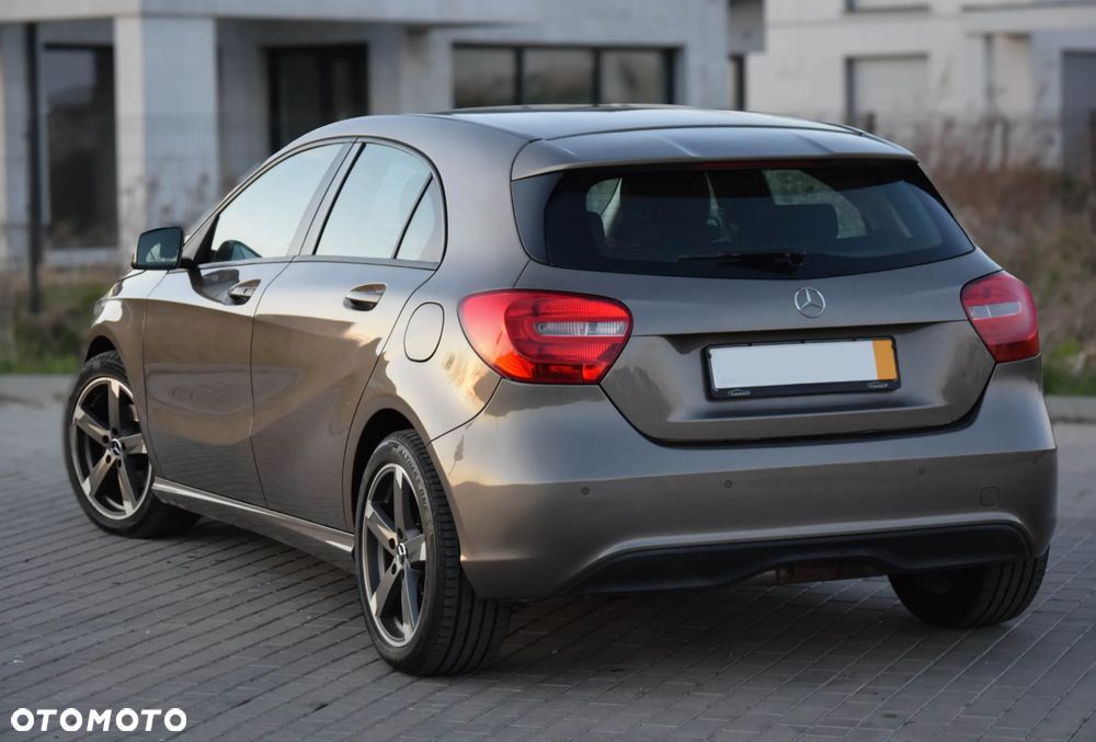 Mercedes-Benz Klasa A 180 BlueEfficiency Edition - 16