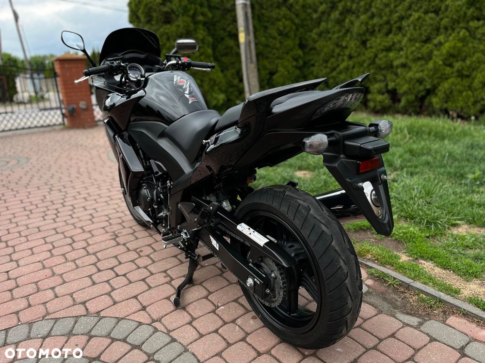 Honda CBF - 12