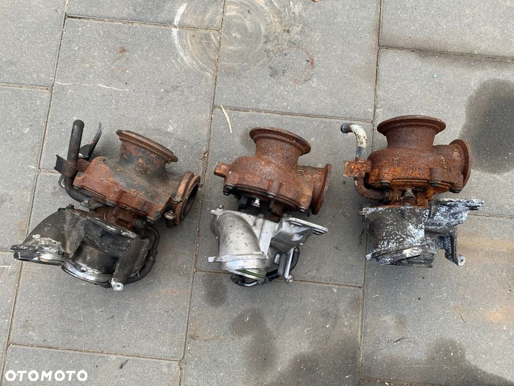 TURBINA TURBOSPRĘŻARKA BMW G11 G20 G30 3.0D 8584218 B57D30A - 8