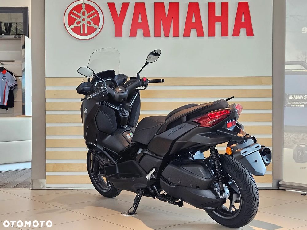 Yamaha X-max - 7