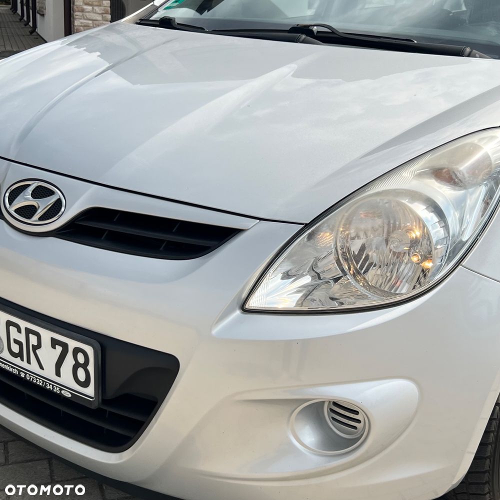 Hyundai i20 1.2 UEFA EURO 2012 Edition - 1