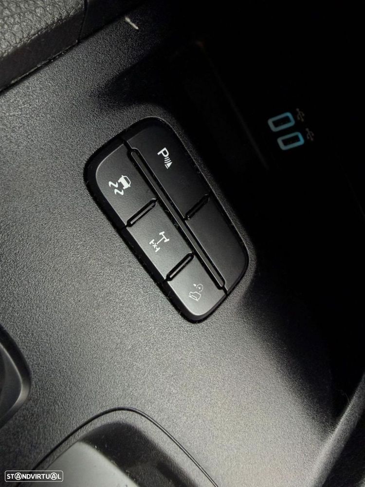 Ford Ranger STORMTRACK 4WD - 42