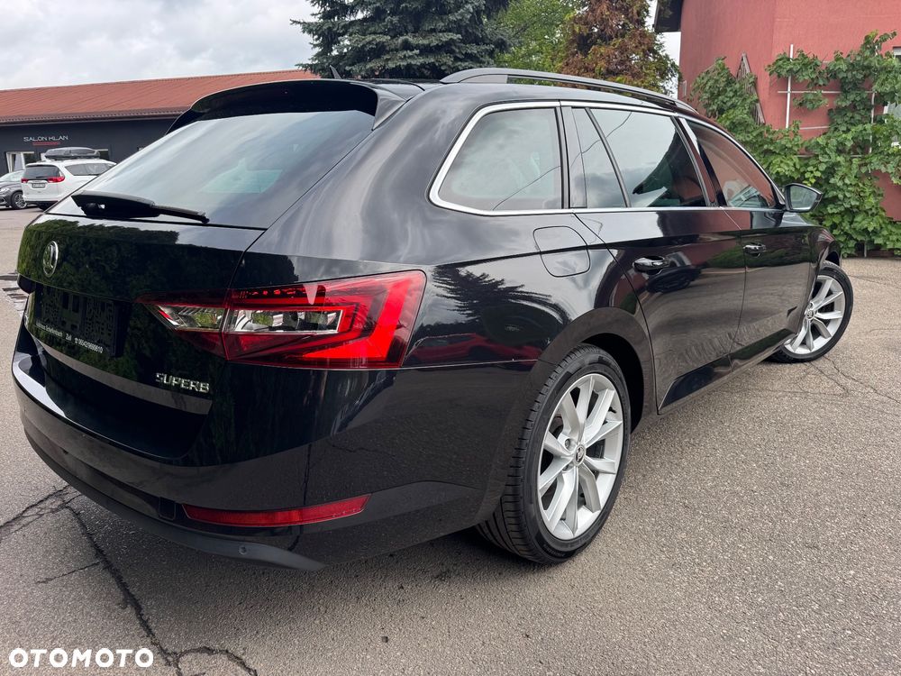 Skoda Superb 2.0 TDI DSG Ambition - 5
