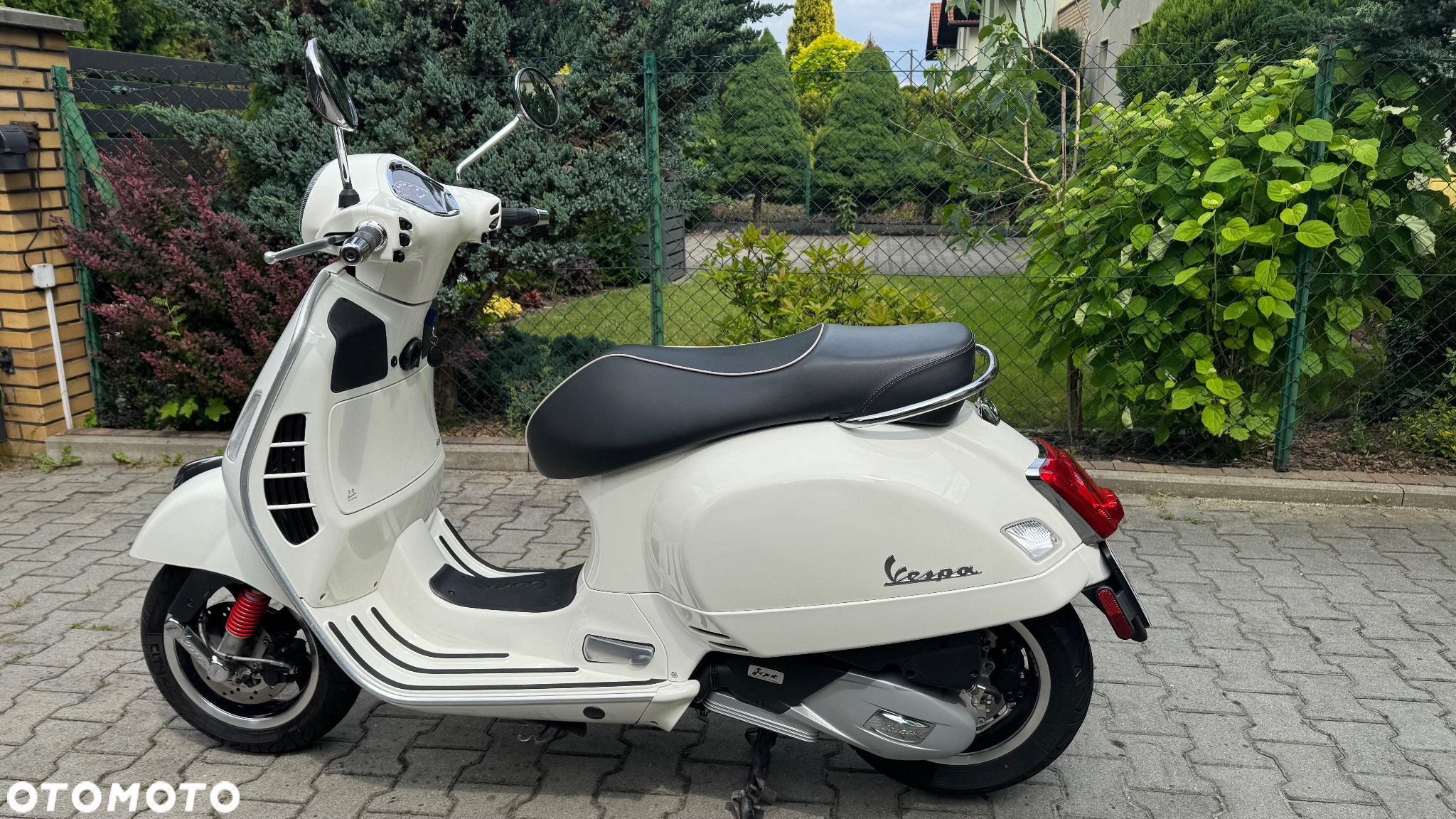 Vespa GTS - 2