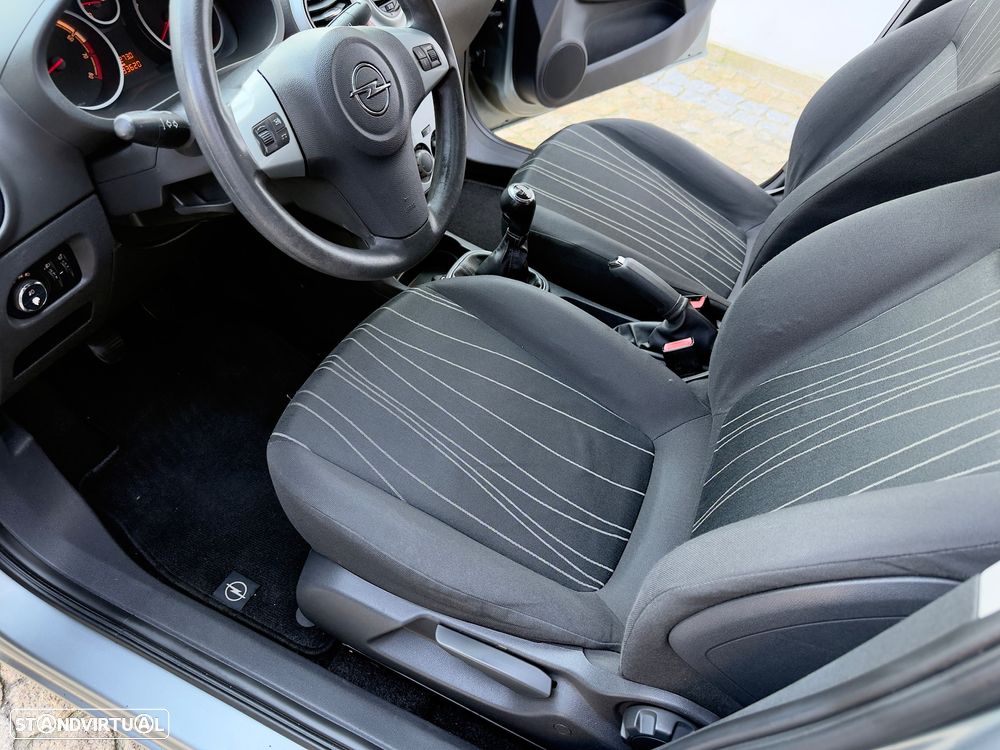 Opel Corsa 1.2 Enjoy - 38