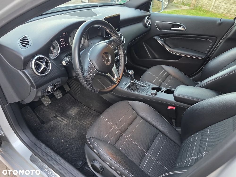 Mercedes-Benz Klasa A 180 (BlueEFFICIENCY) Style - 12