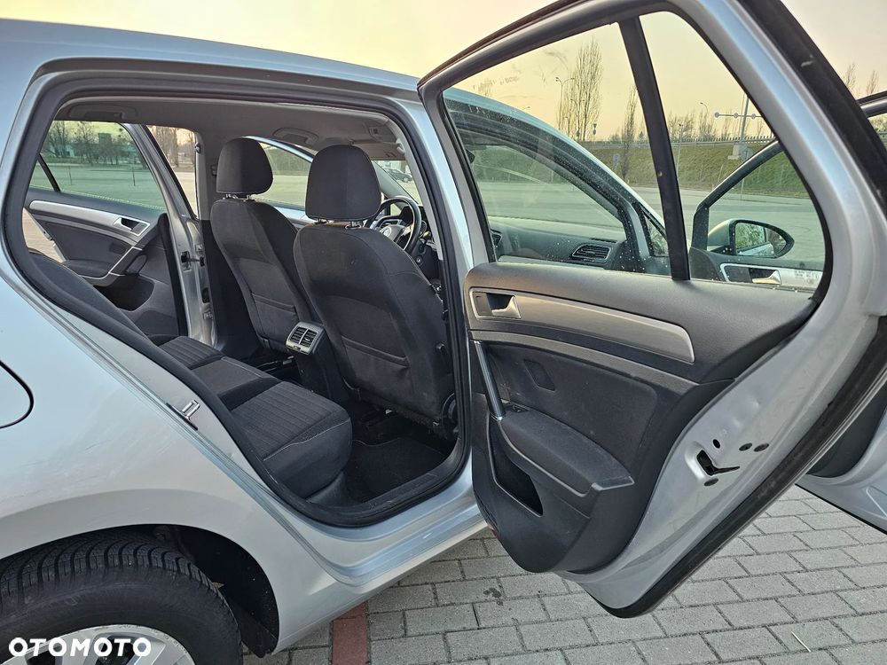 Volkswagen Golf 1.2 TSI BlueMotion Technology Cup - 21