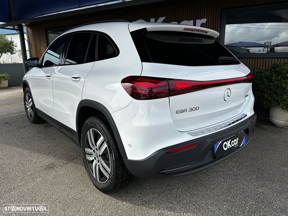 Mercedes-Benz EQA 300 4Matic Electric Art - 2