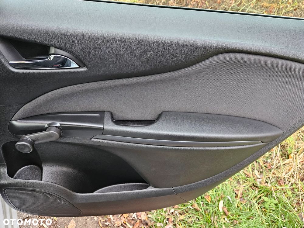 Opel Zafira Tourer 1.8 Active - 30