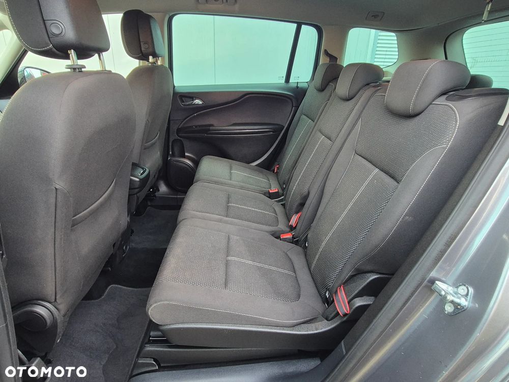 Opel Zafira 2.0 D (CDTI ecoFLEX) Start/Stop Innovation - 26