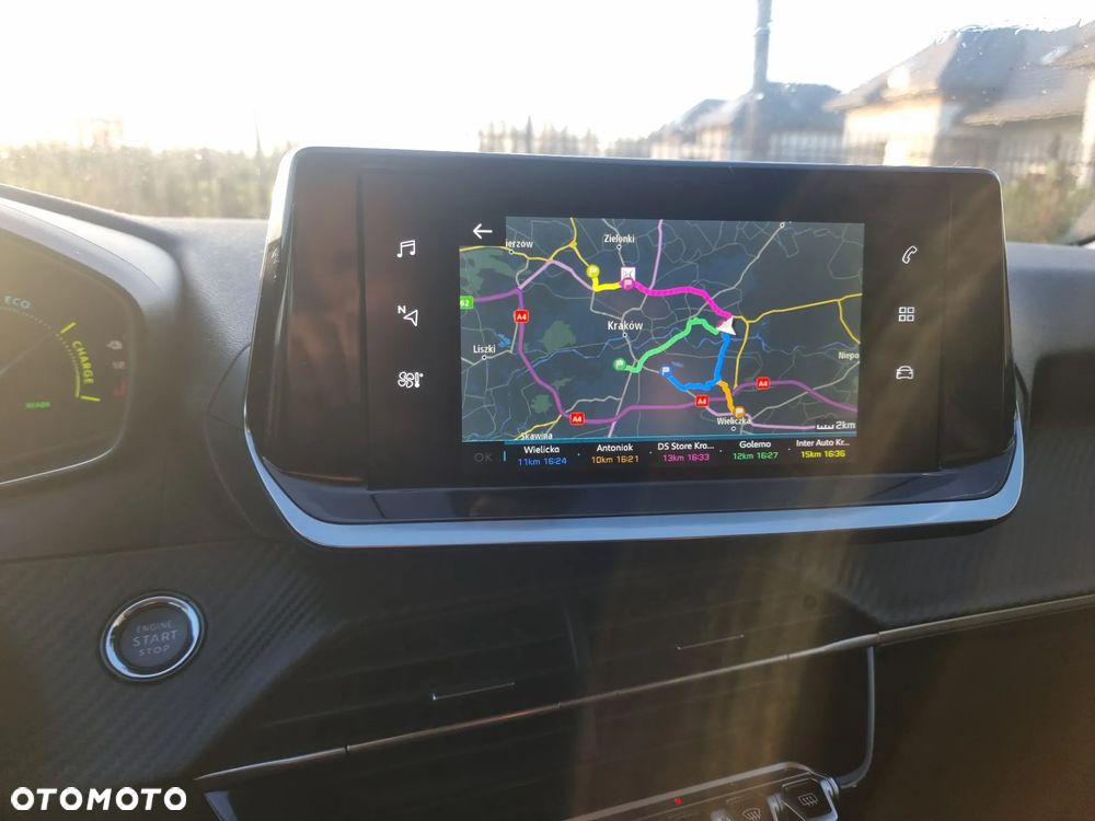 Peugeot 208 e-208 50kWh Style - 15