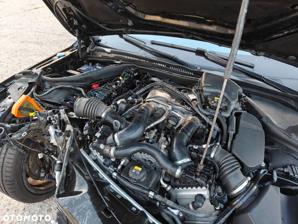 BMW Seria 8 - 29