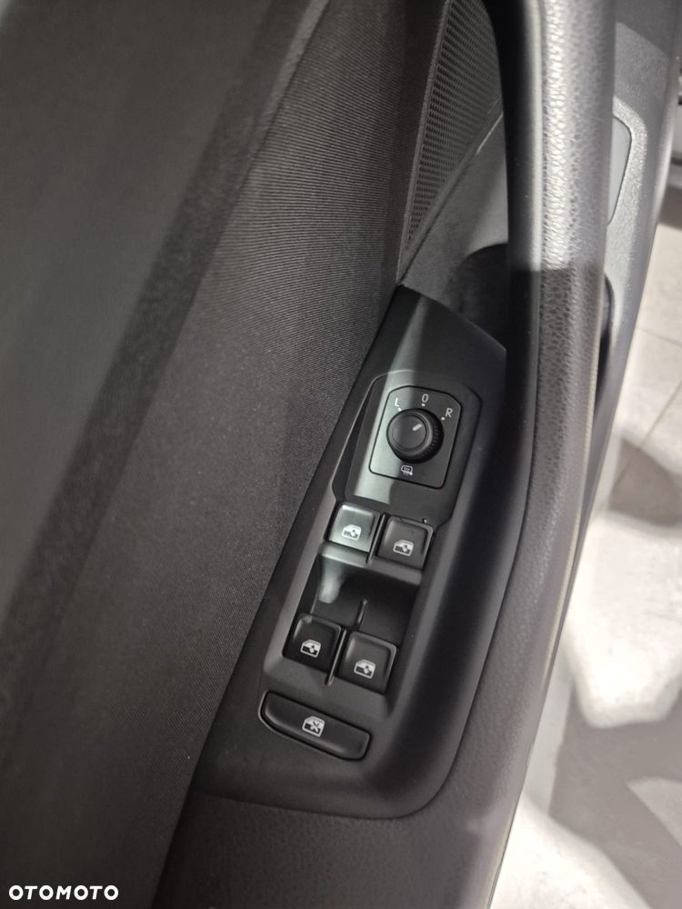 Volkswagen Passat 2.0 TDI EVO Business DSG - 20