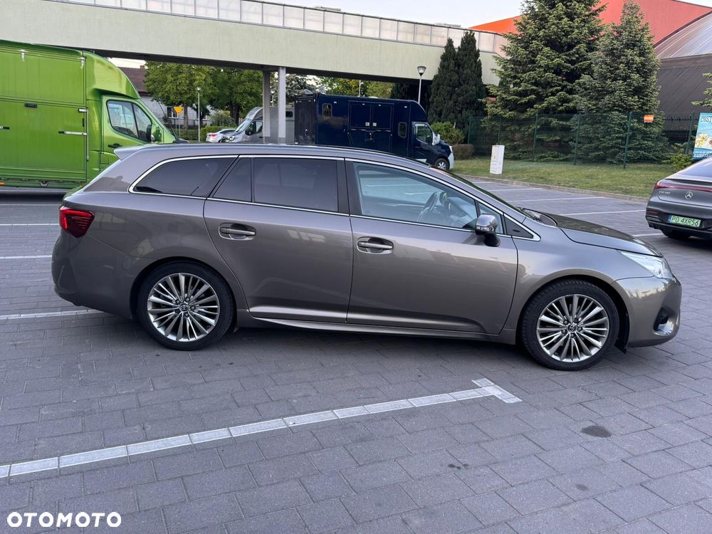 Toyota Avensis 2.0 D-4D Active Business - 7