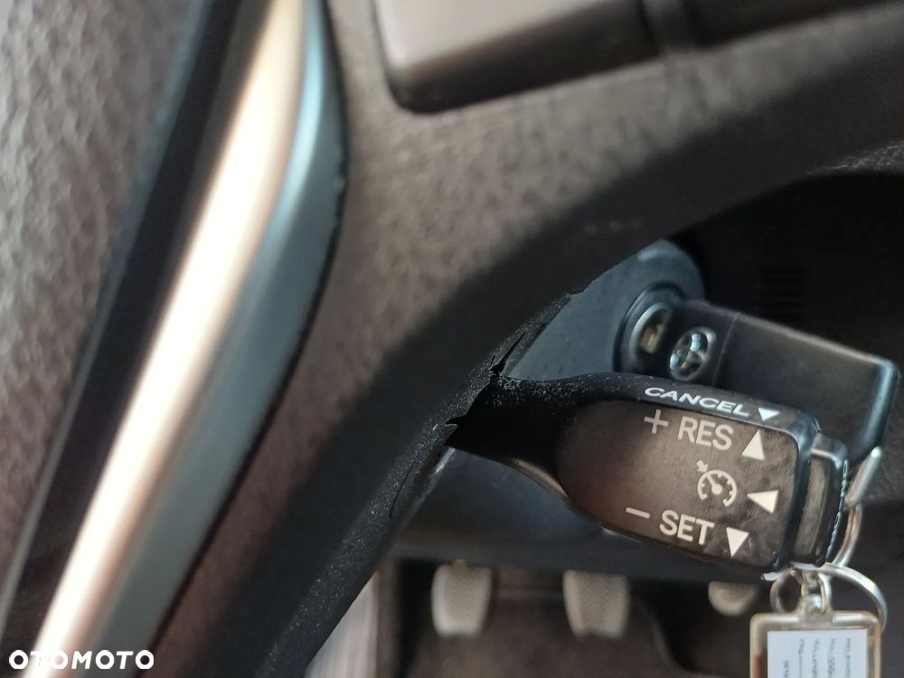 Toyota Auris 1.6 Premium - 27