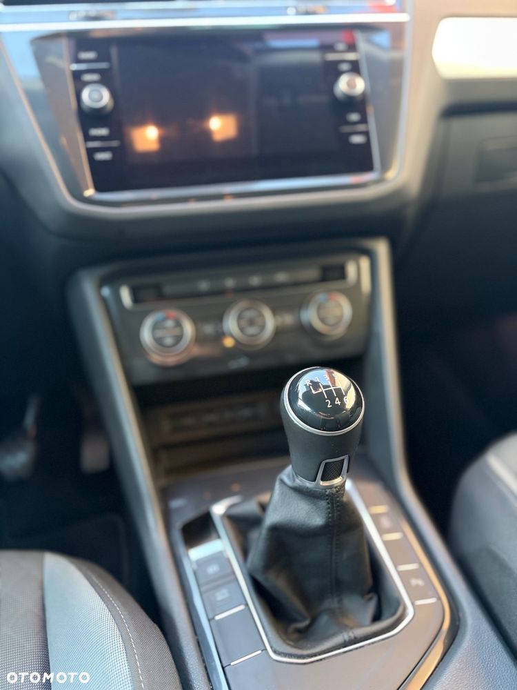 Volkswagen Tiguan - 17