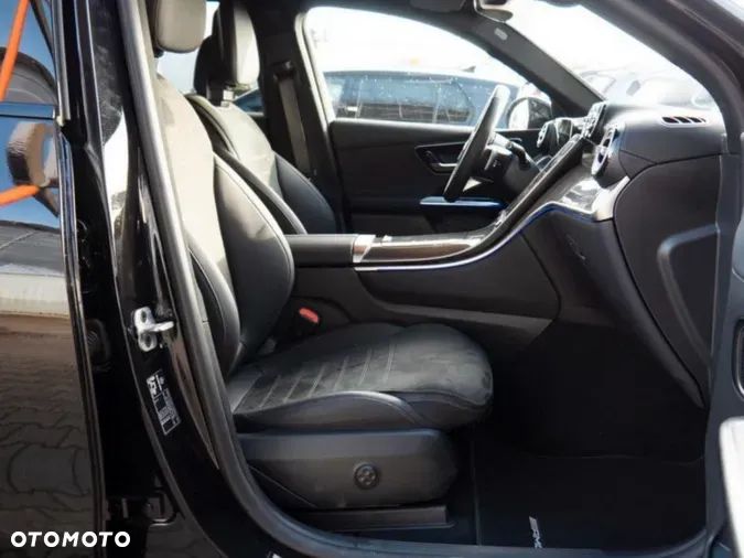 Mercedes-Benz GLC 200 4Matic 9G-TRONIC AMG Line Plus - 6