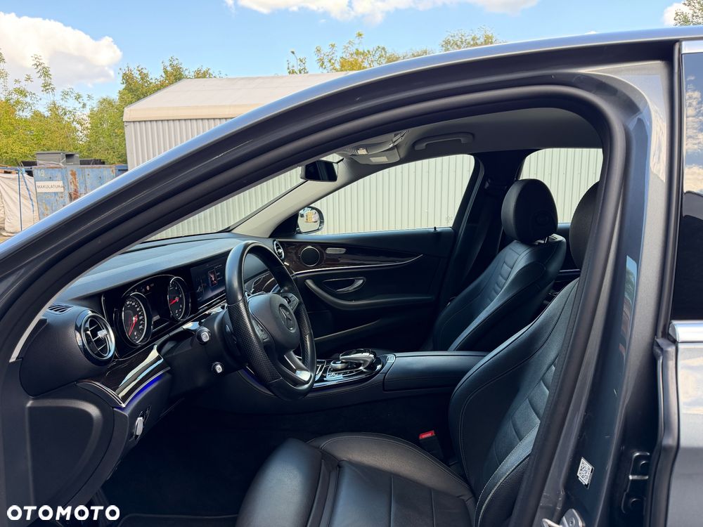 Mercedes-Benz Klasa E 220 d 9G-TRONIC - 15
