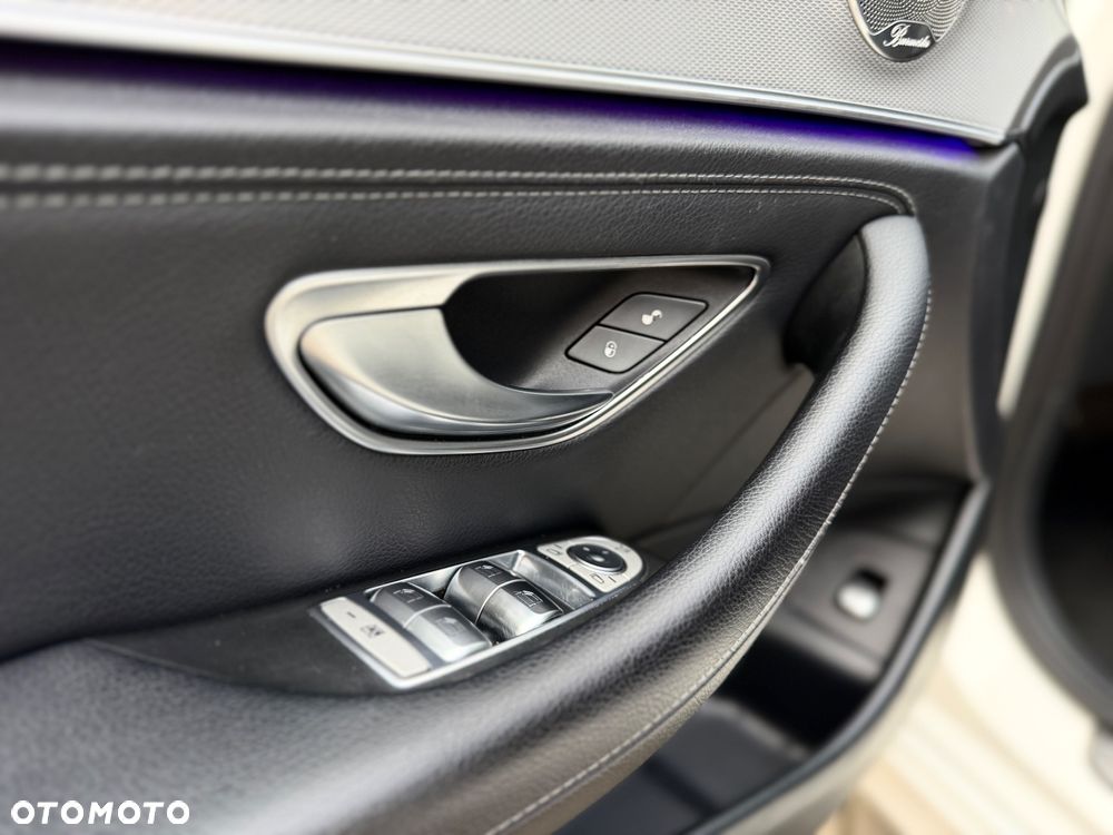 Mercedes-Benz Klasa E 220 d 9G-TRONIC - 14