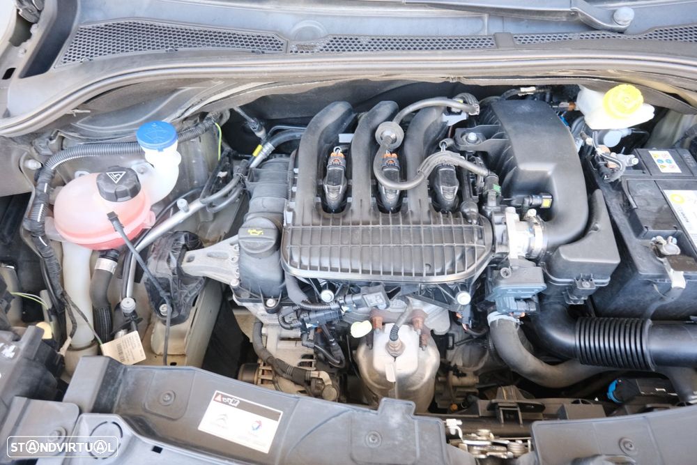 Citroën C3 1.2 PureTech Shine - 32