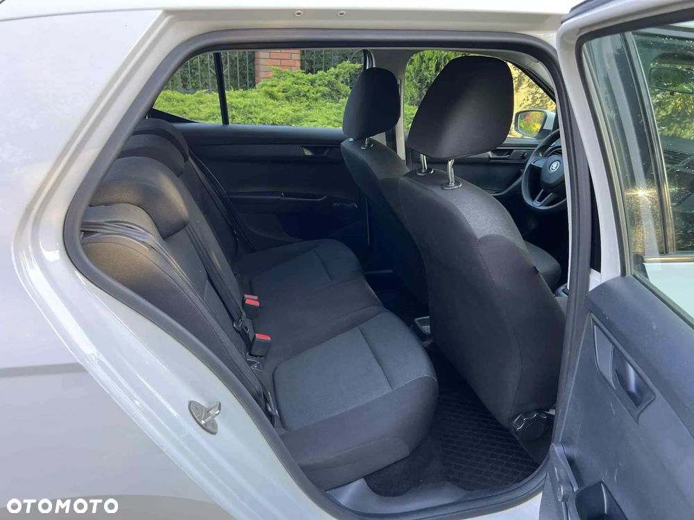 Skoda Fabia 1.0 Active - 8
