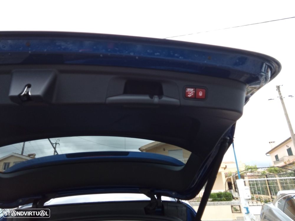 Mercedes-Benz GLE 300 d 4Matic - 14