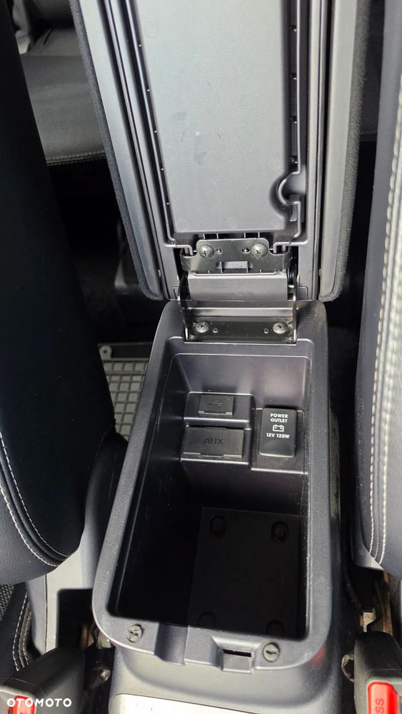 Mitsubishi Outlander 2.2 DI-D 4WD Intense - 21