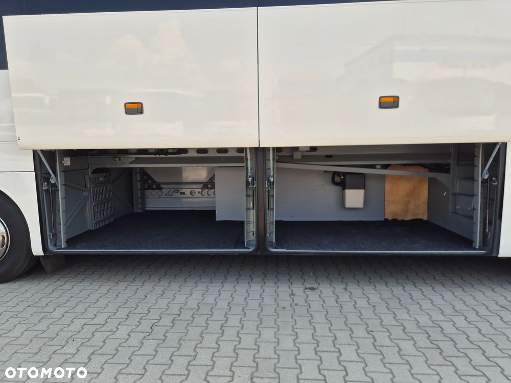 Mercedes-Benz RHD / SPROWADZONY/ 12 M / MANUAL/ EURO 6 - 14