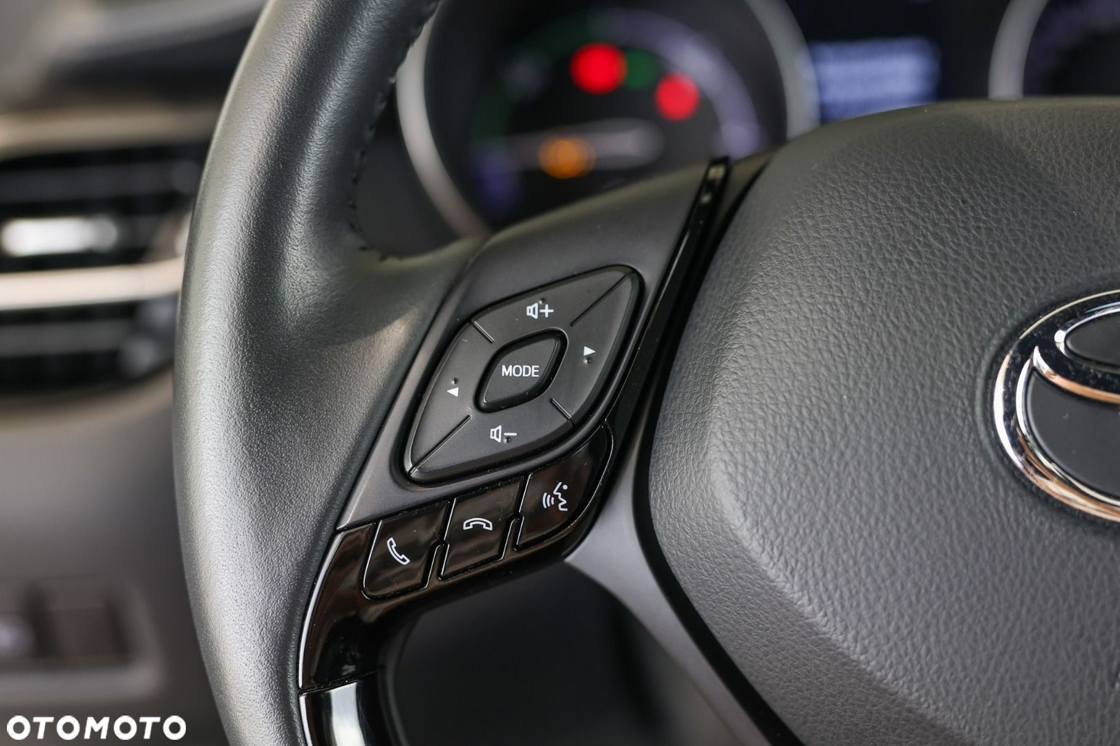 Toyota C-HR - 16